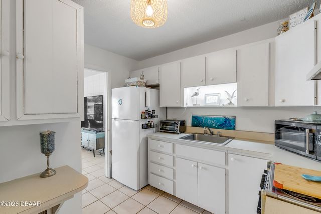 541 S Peninsula Ave Apt A19, New Smyrna Beach, FL 32169