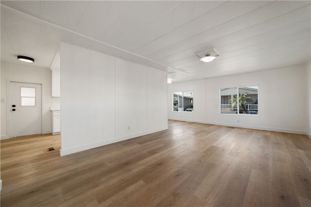 9080 Bloomfield, Cypress, CA 90630