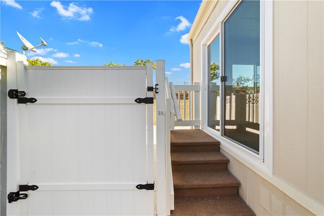 9080 Bloomfield, Cypress, CA 90630