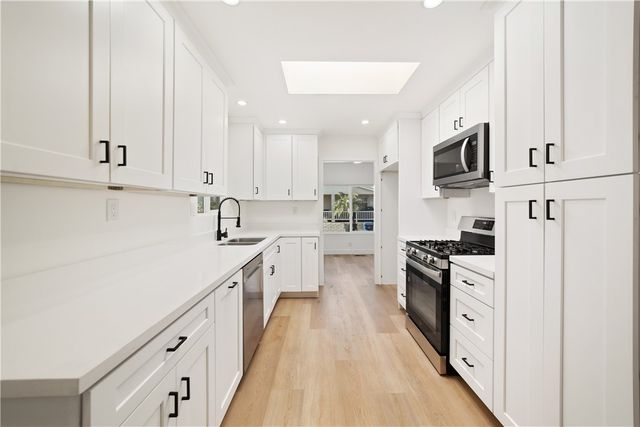 9080 Bloomfield, Cypress, CA 90630