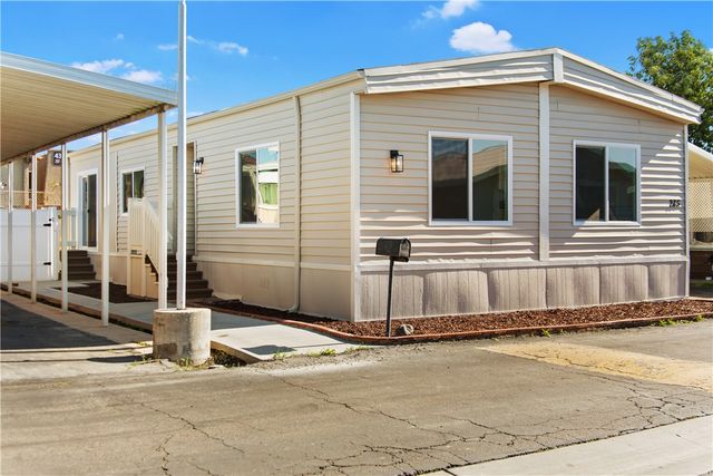 9080 Bloomfield, Cypress, CA 90630