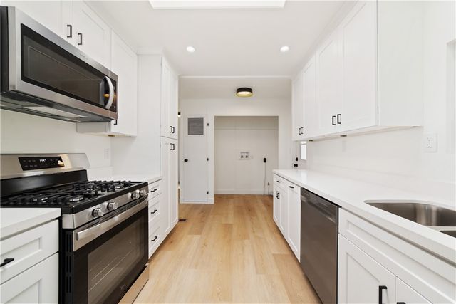 9080 Bloomfield, Cypress, CA 90630