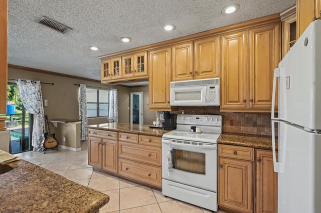 8231 NW 6th Court, Coral Springs, FL 33071