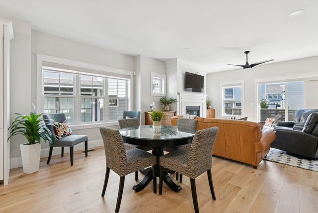 50 Cate St Unit 4, Portsmouth, NH 03801