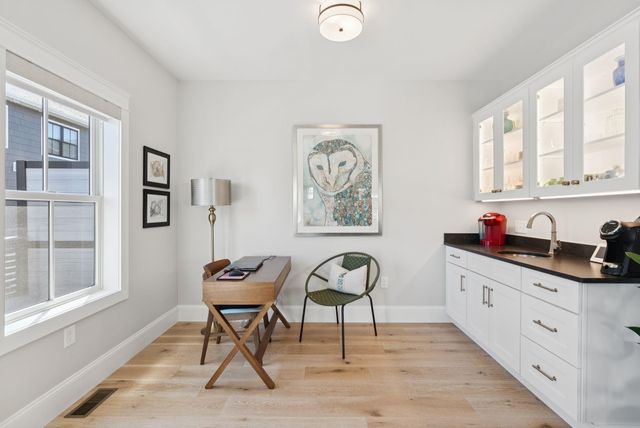 50 Cate St Unit 4, Portsmouth, NH 03801