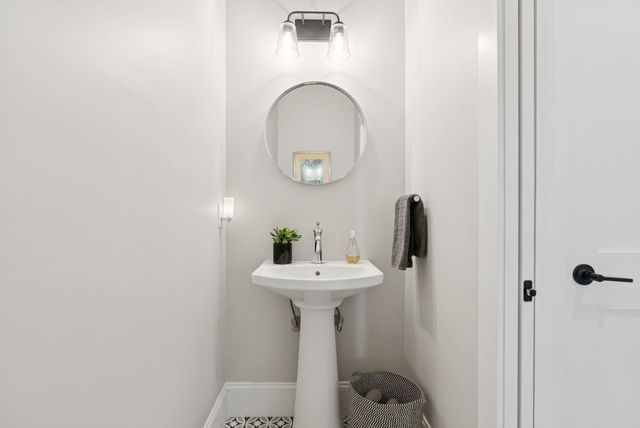 50 Cate St Unit 4, Portsmouth, NH 03801