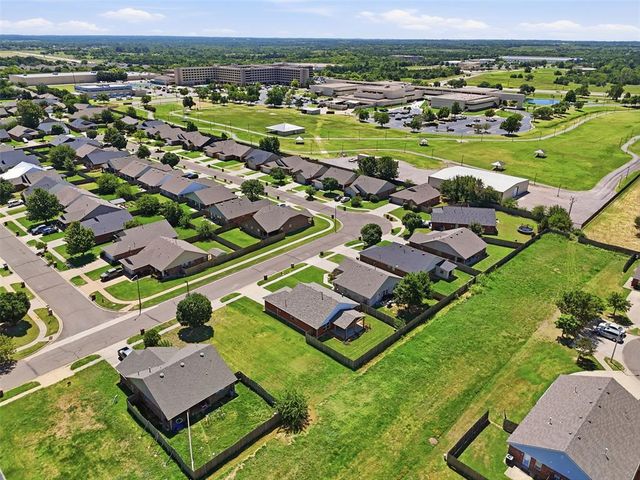 2008 Frost Lane, Norman, OK 73071
