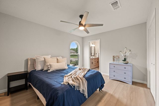 5944 Richard Drive, Watauga, TX 76148