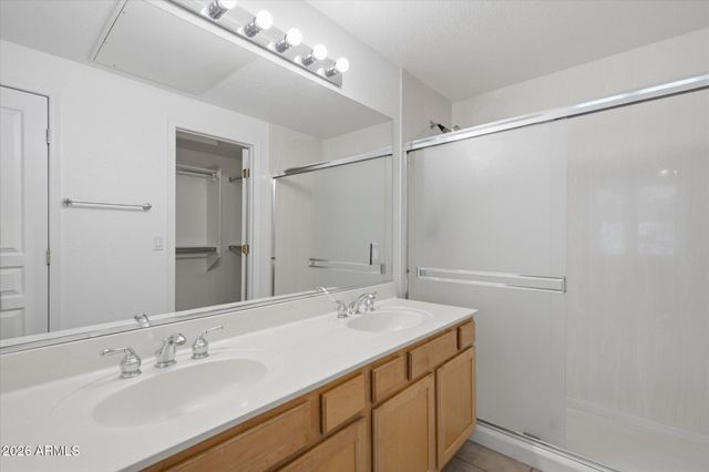 15221 N CLUBGATE Drive 2125, Scottsdale, AZ 85254