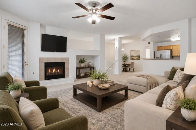 15221 N CLUBGATE Drive 2125, Scottsdale, AZ 85254