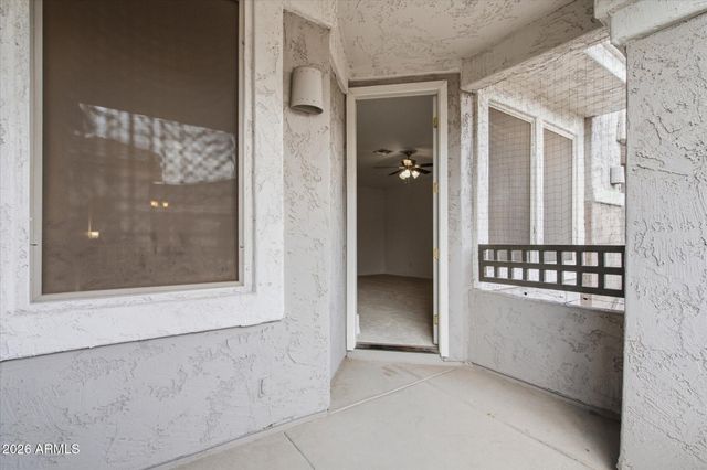 15221 N CLUBGATE Drive 2125, Scottsdale, AZ 85254
