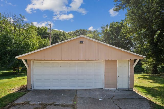 2838 40th Avenue, Rock Island, IL 61201