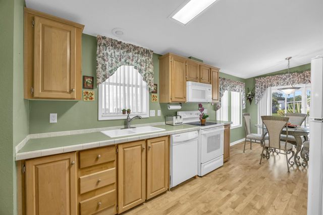 2904 Nine Iron Drive, Port St Lucie, FL 34952
