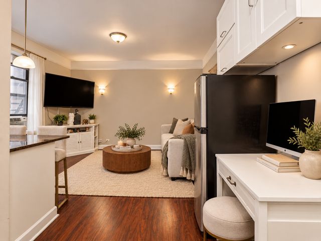485 Central Park W Apt 2G, New York City, NY 10025