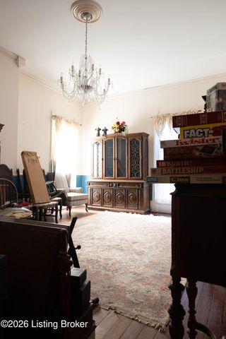 74 Elm St, Eminence, KY 40019