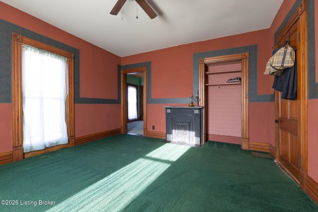 74 Elm St, Eminence, KY 40019