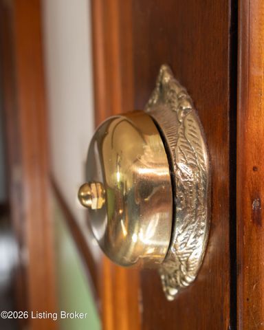 74 Elm St, Eminence, KY 40019