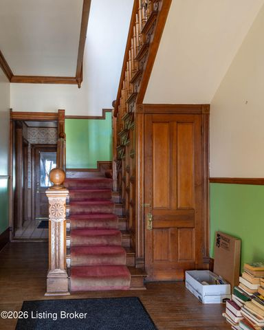 74 Elm St, Eminence, KY 40019