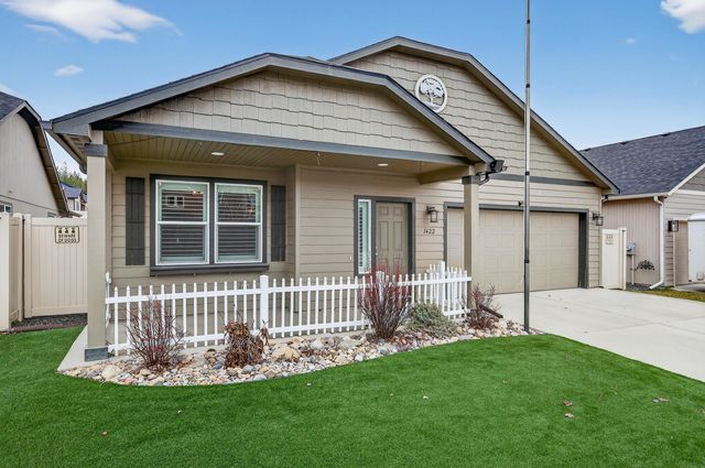 1422 S Girard St, Spokane, WA 99212