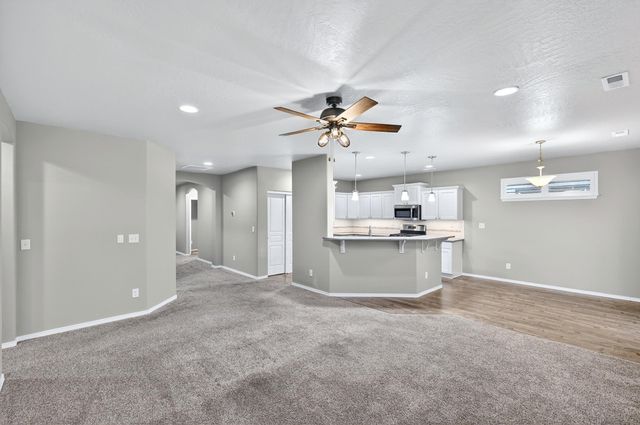 1422 S Girard St, Spokane, WA 99212