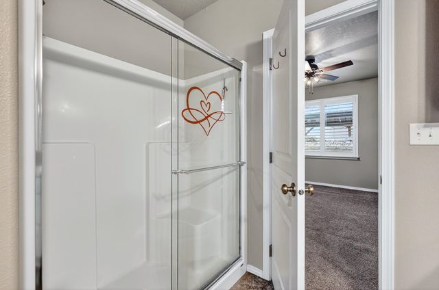 1422 S Girard St, Spokane, WA 99212