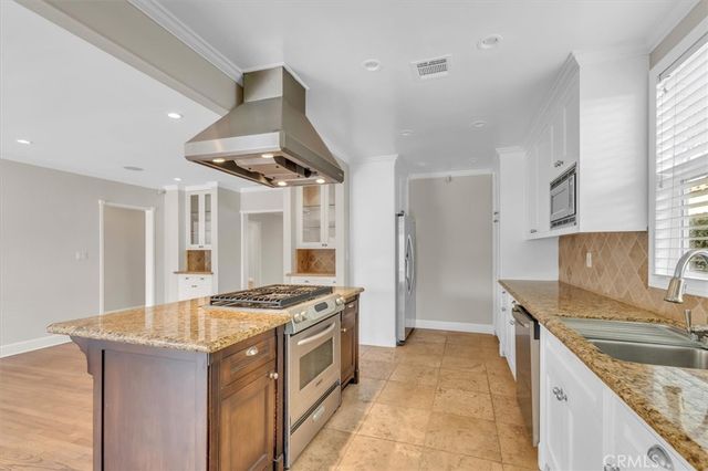 4710 Cartwright Avenue, Toluca Lake, CA 91602