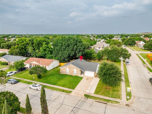 2036 Pearl Lane, Irving, TX 75060