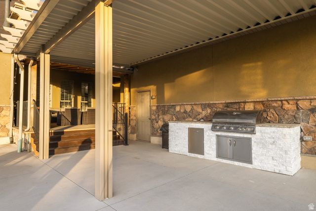 655 N JESSI'S MEADOW DR, West Bountiful, UT 84087