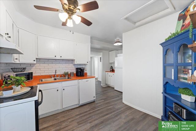 2905 Wayne Street, Bellevue, NE 68005