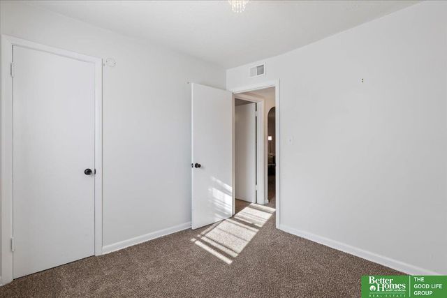 2905 Wayne Street, Bellevue, NE 68005