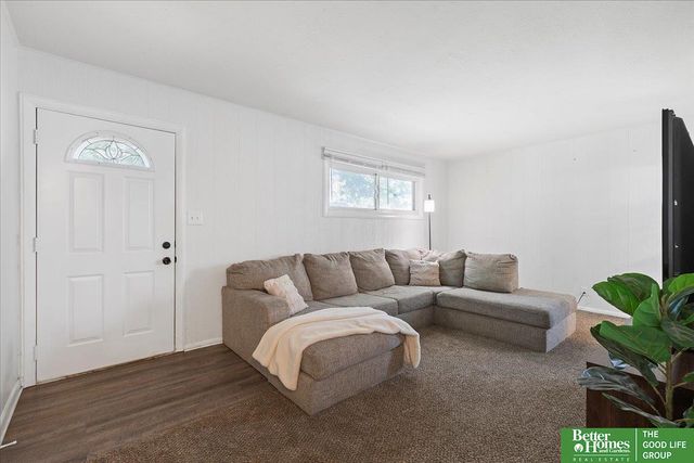 2905 Wayne Street, Bellevue, NE 68005