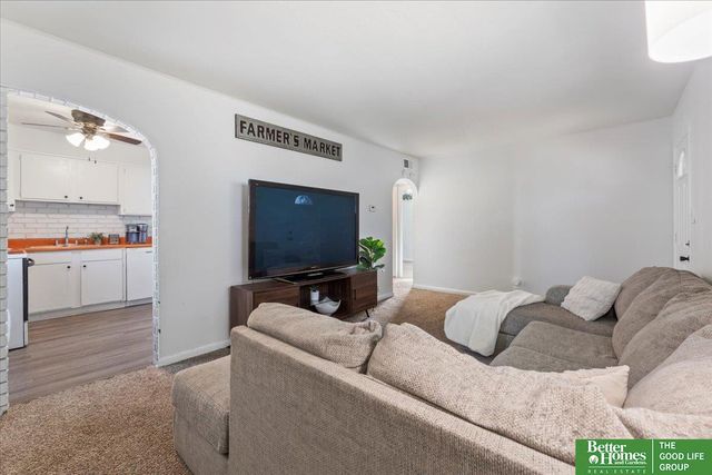 2905 Wayne Street, Bellevue, NE 68005