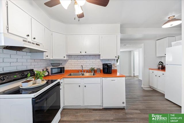 2905 Wayne Street, Bellevue, NE 68005