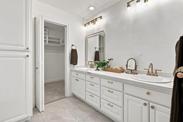 109 River Ridge Way, Folsom, CA 95630
