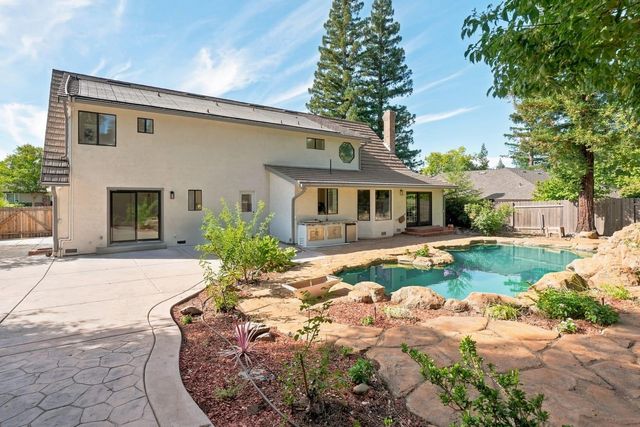 109 River Ridge Way, Folsom, CA 95630
