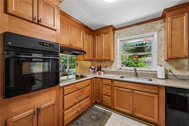 1292 Stoneybrook Drive, Tucker, GA 30084