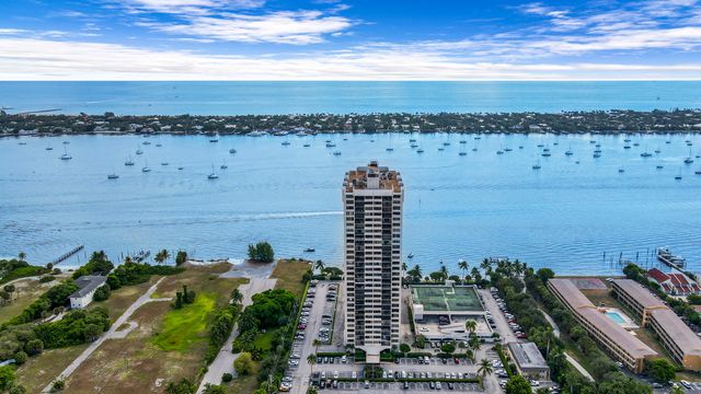 5600 N Flagler Drive Ph103, West Palm Beach, FL 33407