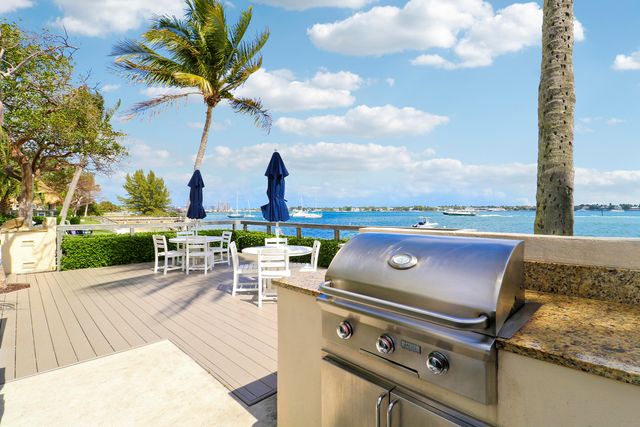 5600 N Flagler Drive Ph103, West Palm Beach, FL 33407