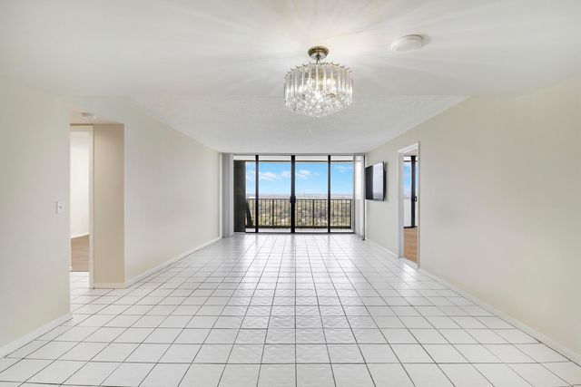 5600 N Flagler Drive Ph103, West Palm Beach, FL 33407
