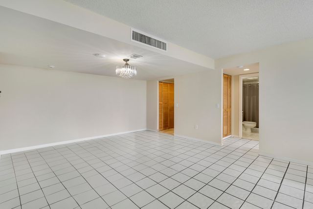 5600 N Flagler Drive Ph103, West Palm Beach, FL 33407