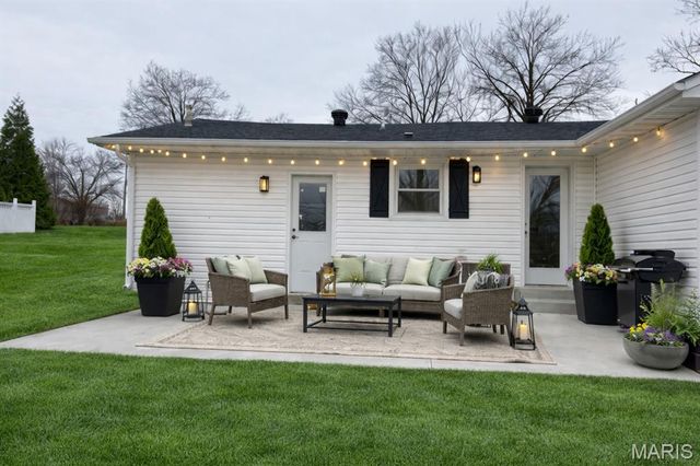 108 Maple Lane, Ballwin, MO 63011