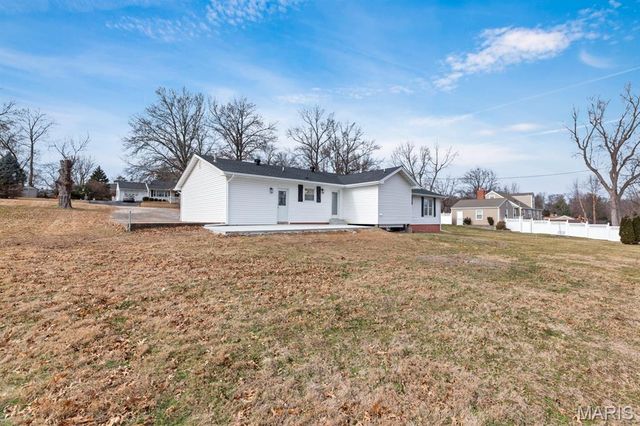 108 Maple Lane, Ballwin, MO 63011