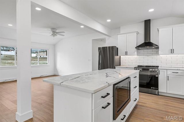 108 Maple Lane, Ballwin, MO 63011