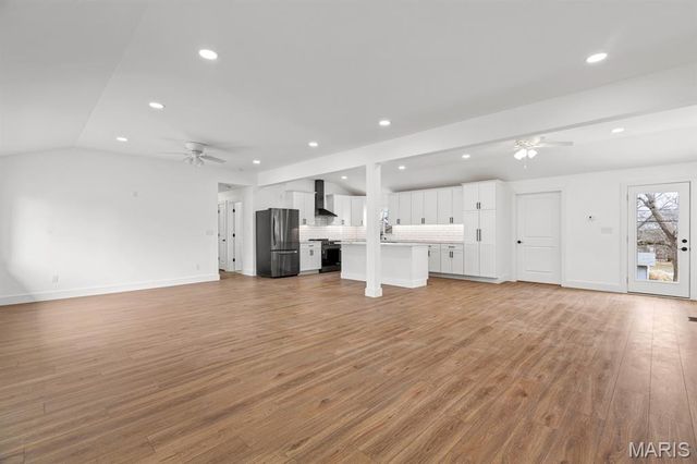 108 Maple Lane, Ballwin, MO 63011