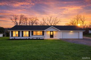108 Maple Lane, Ballwin, MO 63011
