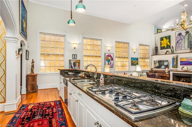 931 W 5th Street, Winston-salem, NC 27101