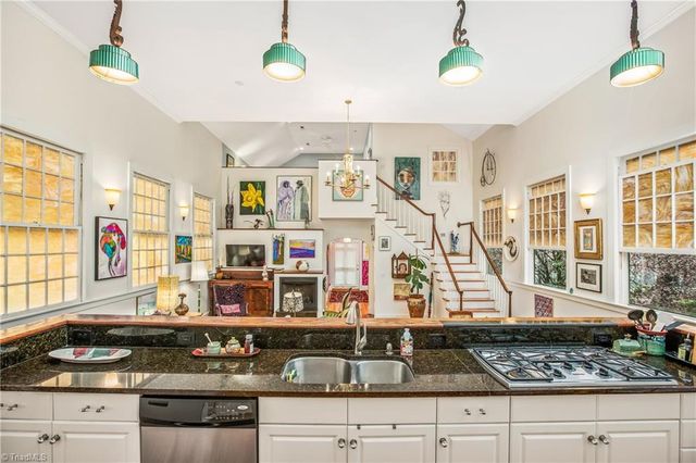 931 W 5th Street, Winston-salem, NC 27101