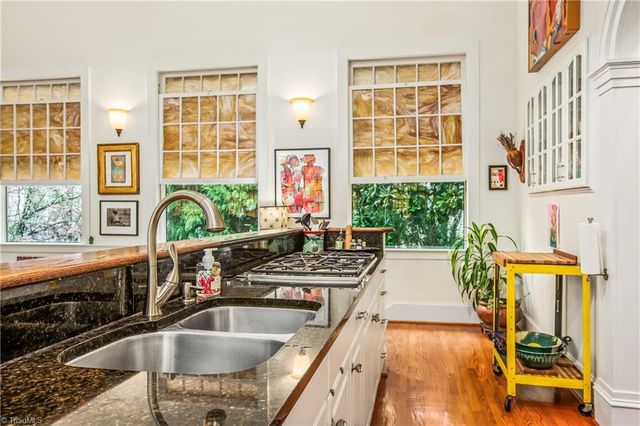 931 W 5th Street, Winston-salem, NC 27101