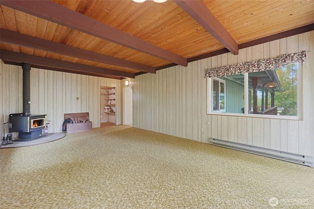 720 E Creekside Drive, Belfair, WA 98528