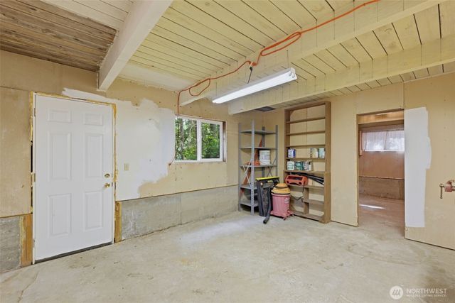 720 E Creekside Drive, Belfair, WA 98528
